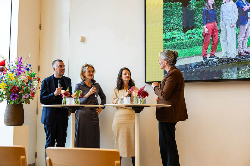 Juryleden Pieter van der Wielen, Lonneke Zuijdwijk en Nina Aalbers