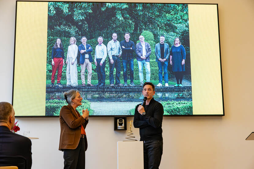 Moderator Susanne Heering en rijksbouwmeester Francesco Veenstra